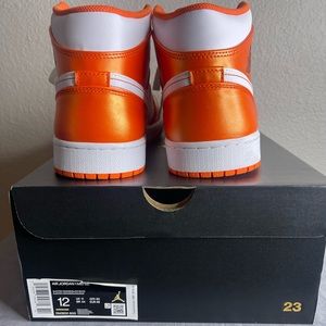 Jordan 1 MID Size 12 men